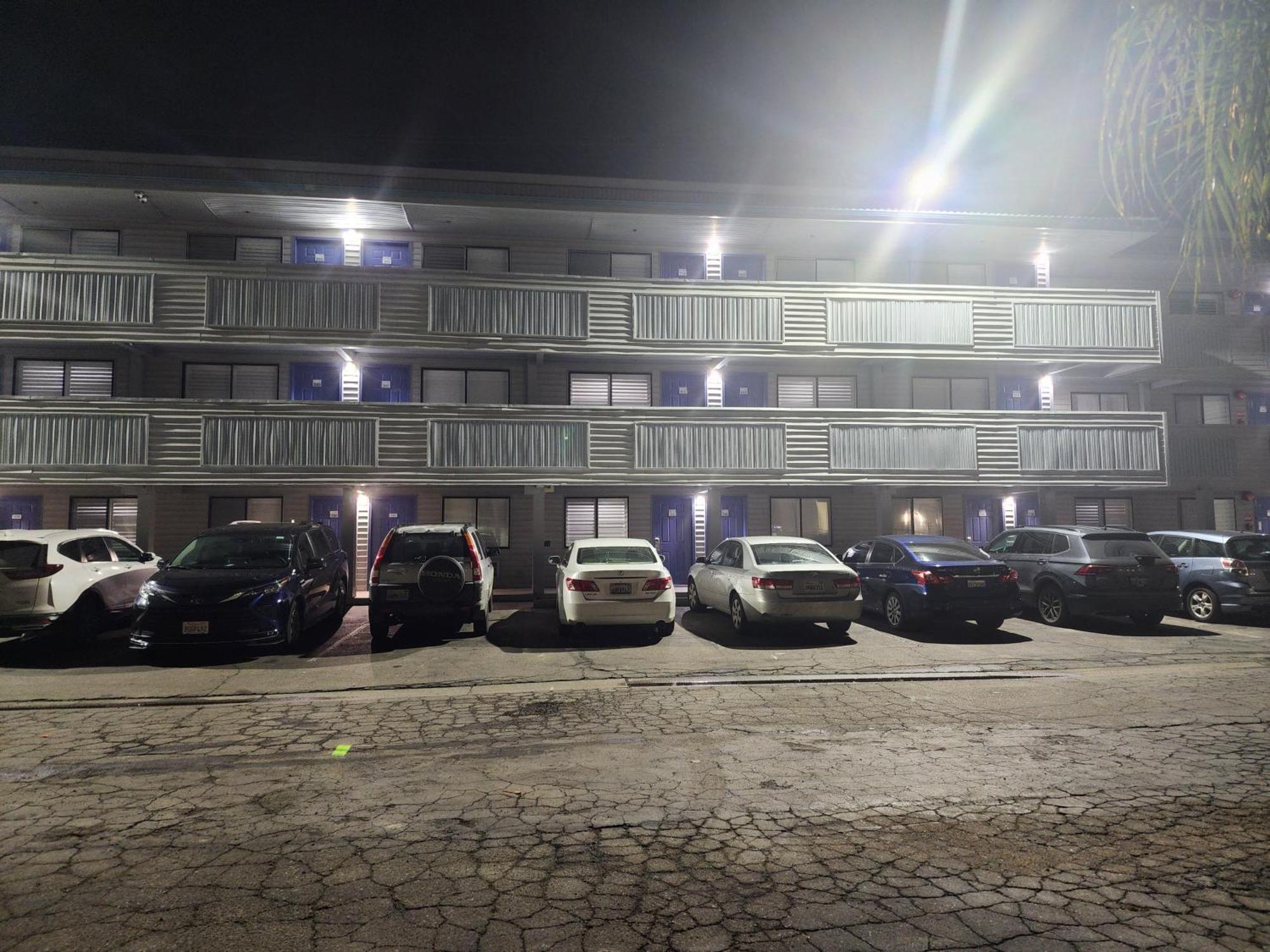 Budget Inn Corcoran Eksteriør billede